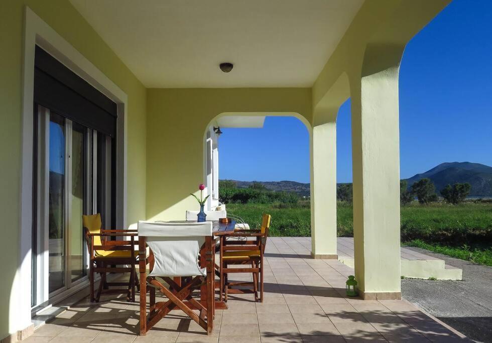 Villa Rania: Ευάερη Βίλα Με Θέα Τη Θάλασσα 릭수리 외부 사진