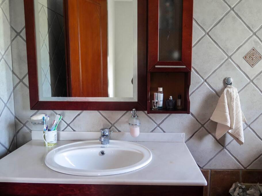 Villa Rania: Ευάερη Βίλα Με Θέα Τη Θάλασσα 릭수리 외부 사진