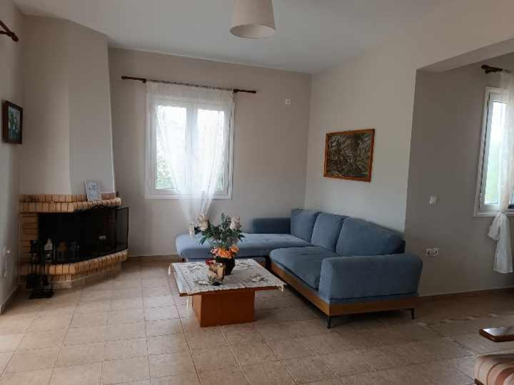 Villa Rania: Ευάερη Βίλα Με Θέα Τη Θάλασσα 릭수리 외부 사진
