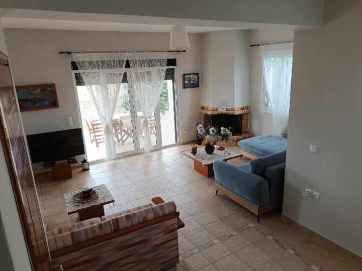 Villa Rania: Ευάερη Βίλα Με Θέα Τη Θάλασσα 릭수리 외부 사진